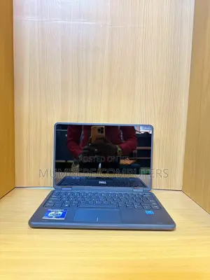 Laptop Dell Latitude 3190 2-in-1 8GB Intel Celeron SSD 128GB