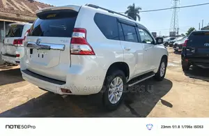 Toyota Land Cruiser 2017 White