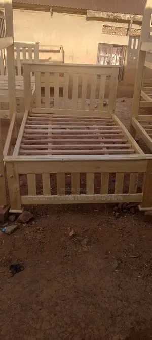 4 by 6 Long Lasting Wooden Bed