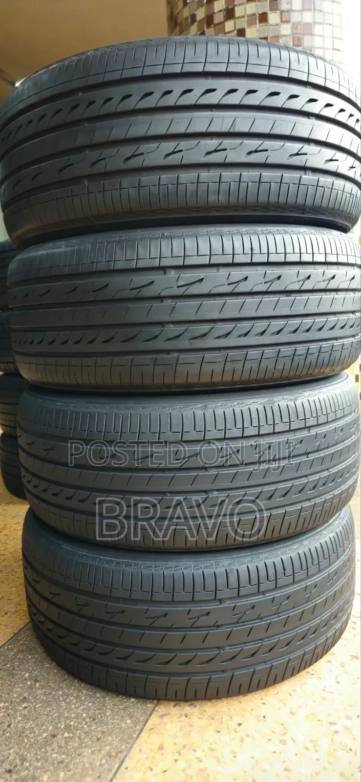 225/40r18 Bridgestone in Good Condition for Golf, Benz