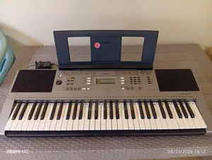 Yamaha PSR E353 Electronic Keyboard