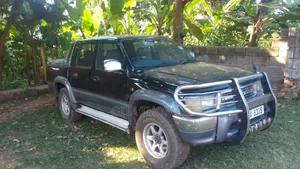Toyota Hilux 2001 Black