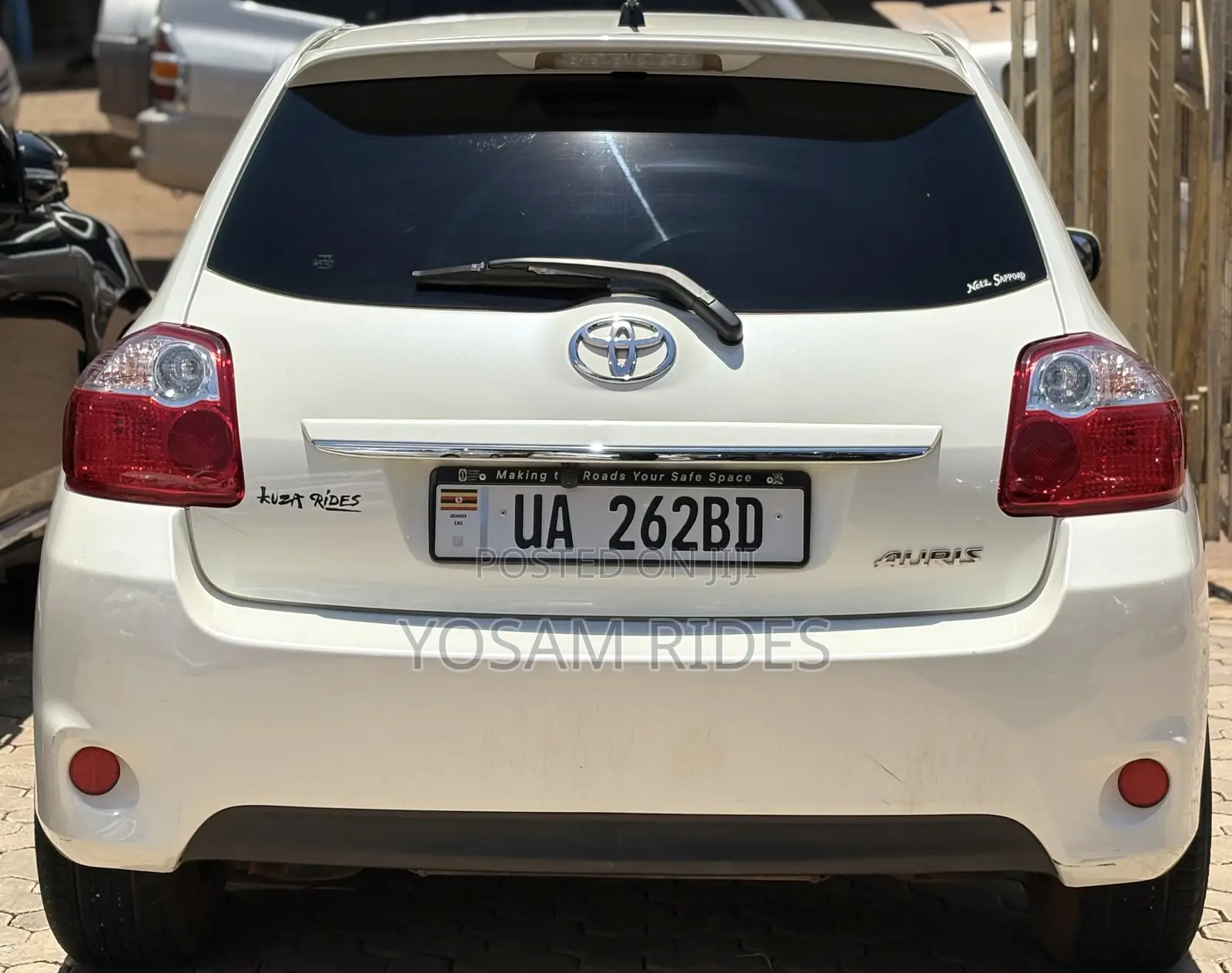 Toyota Auris 2011 White
