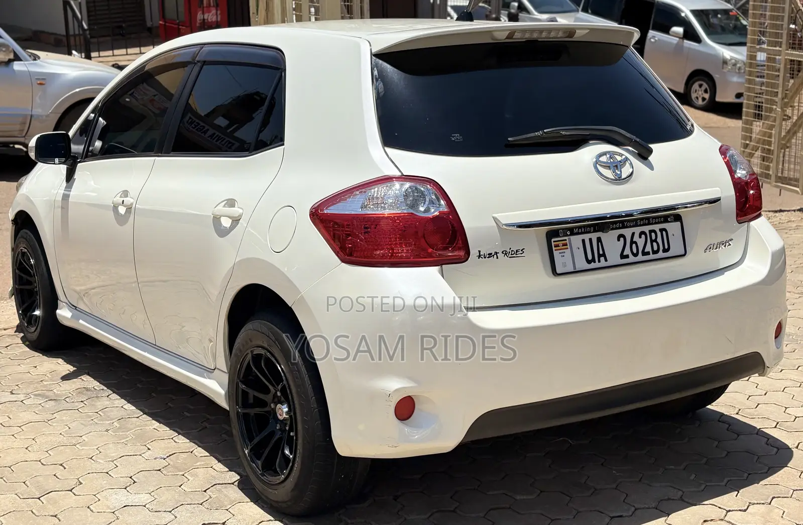 Toyota Auris 2011 White