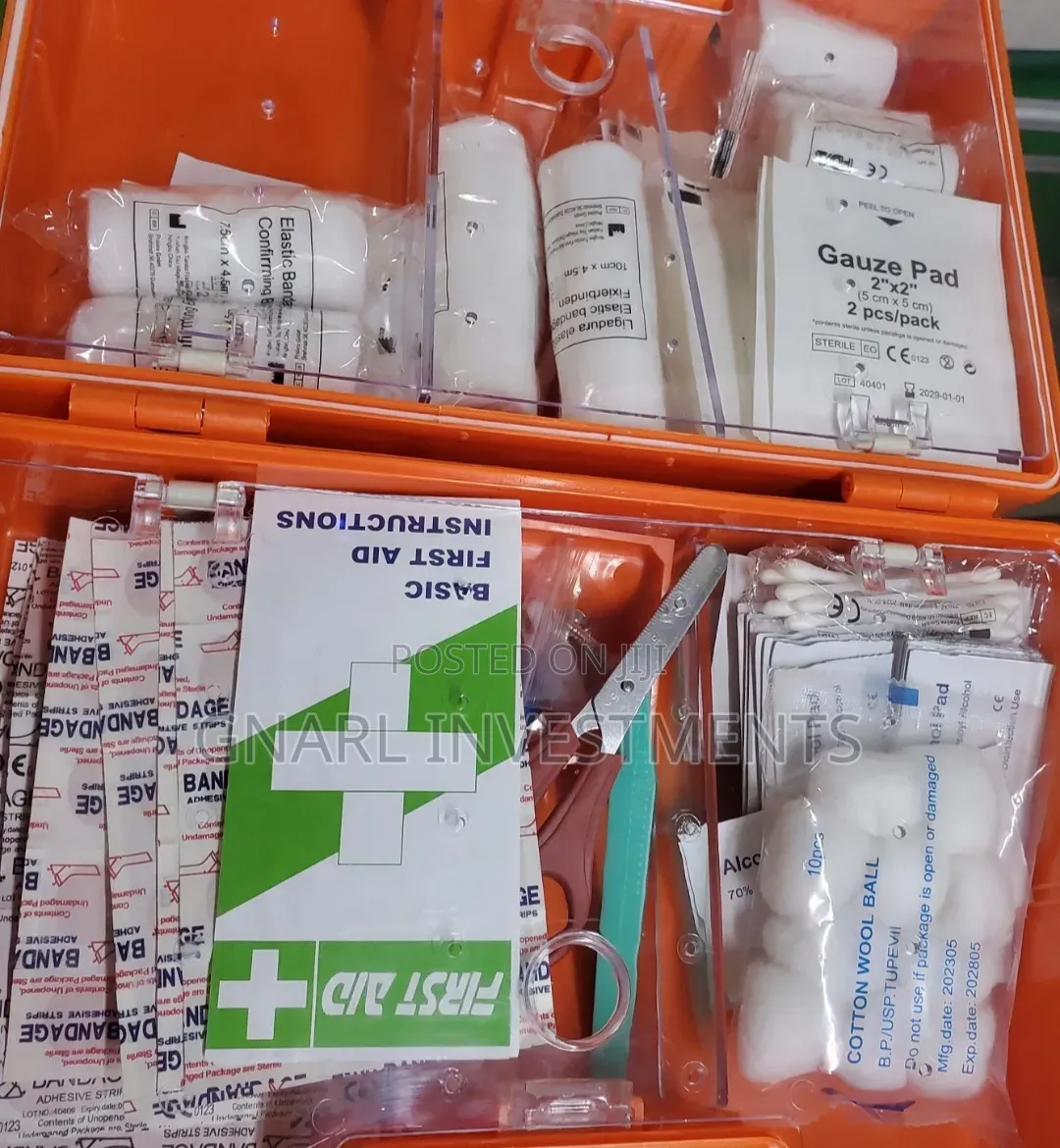 First Aid Kit 25 Persons