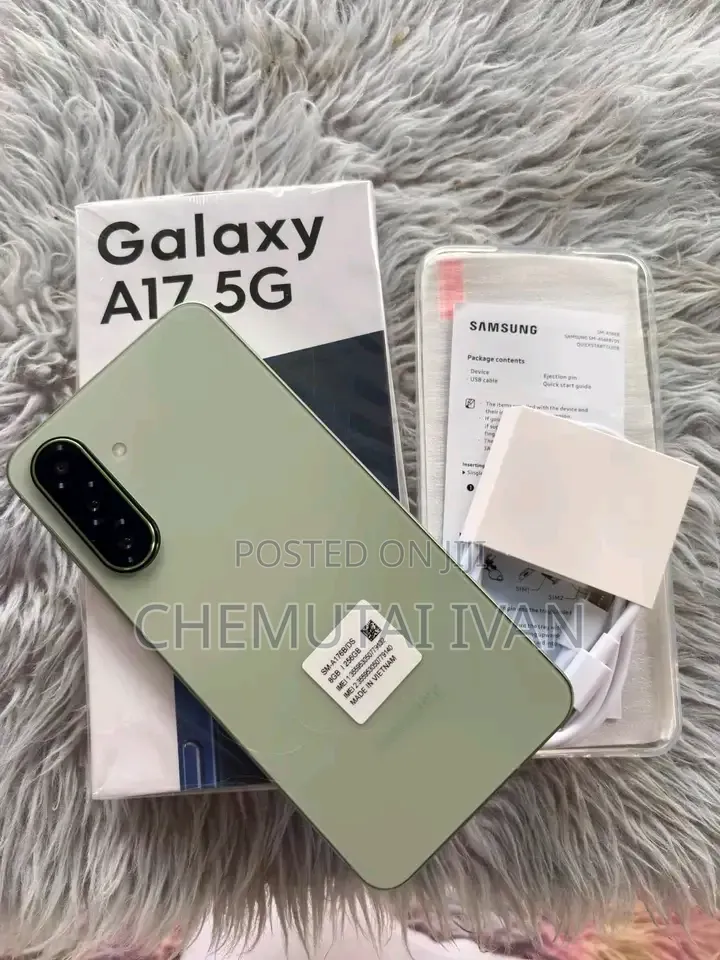 New Samsung Galaxy A17 5G 256 GB Green