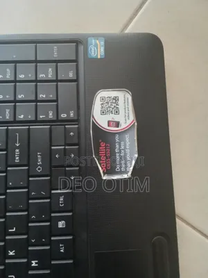 Laptop Toshiba Satellite C655 8GB Intel Core i3 HDD+SSD 128GB