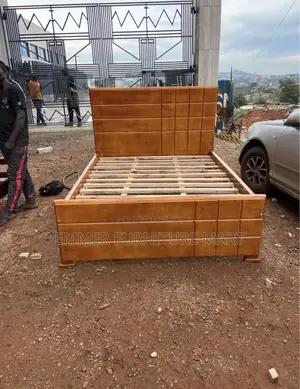 Tile- Bed 5x6 Munsambya Wood