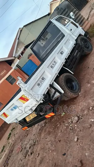 Daihatsu Delta 1999 White