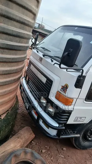 Daihatsu Delta 1999 White