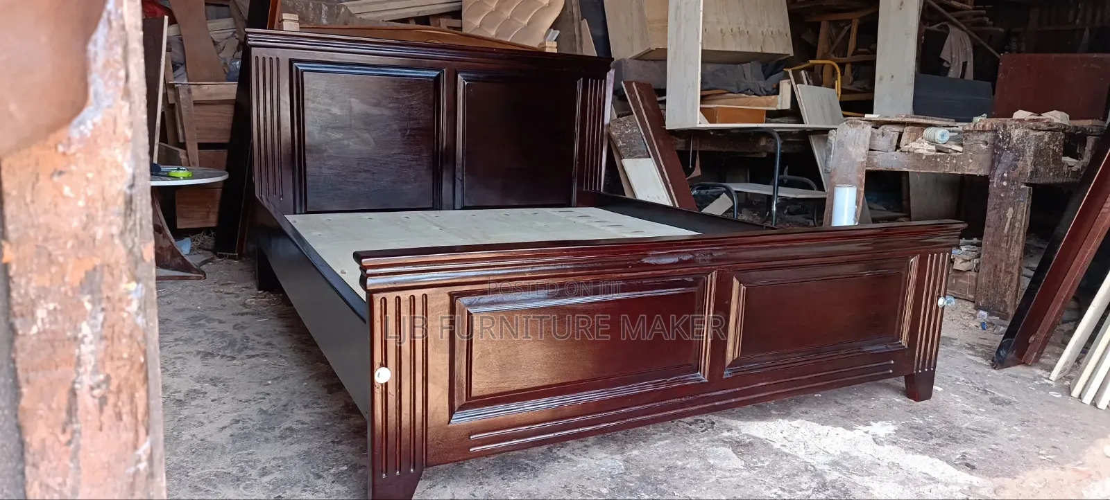 Bed 6ft*5ft