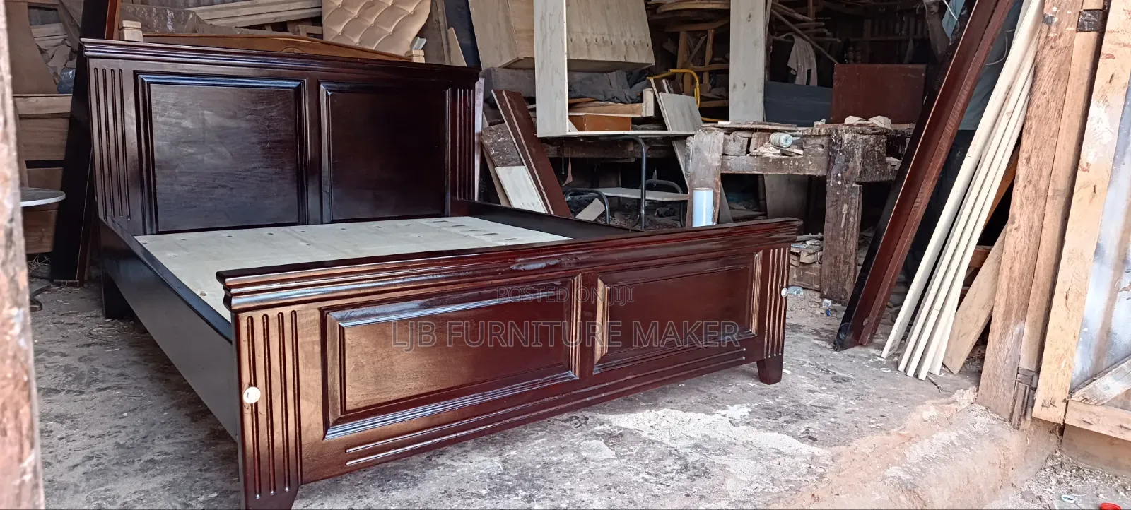 Bed 6ft*5ft