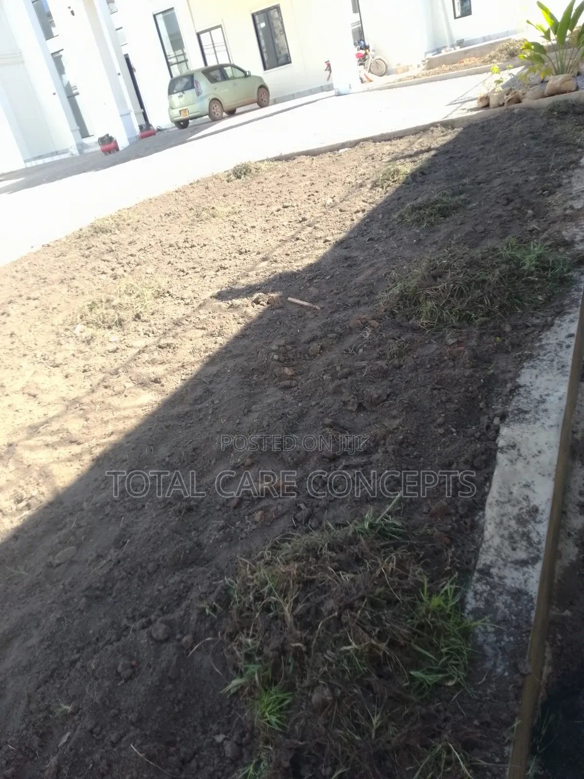 Elegant Gardening Services and Concepts for Your Compound