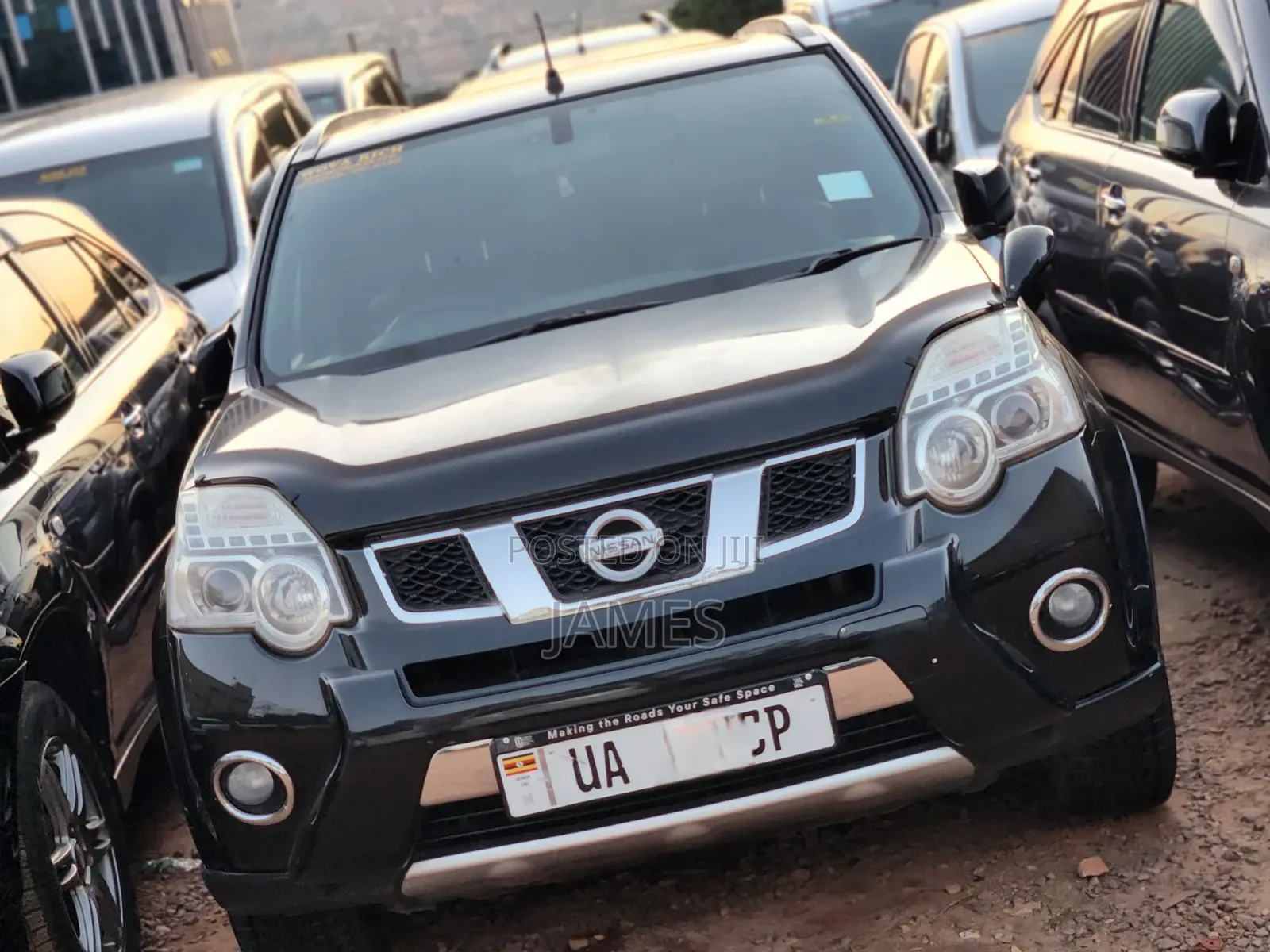 New Nissan X-Trail 2.0 Petrol XE 2011 Black
