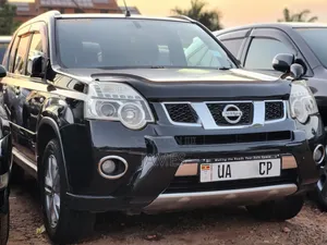 New Nissan X-Trail 2.0 Petrol XE 2011 Black