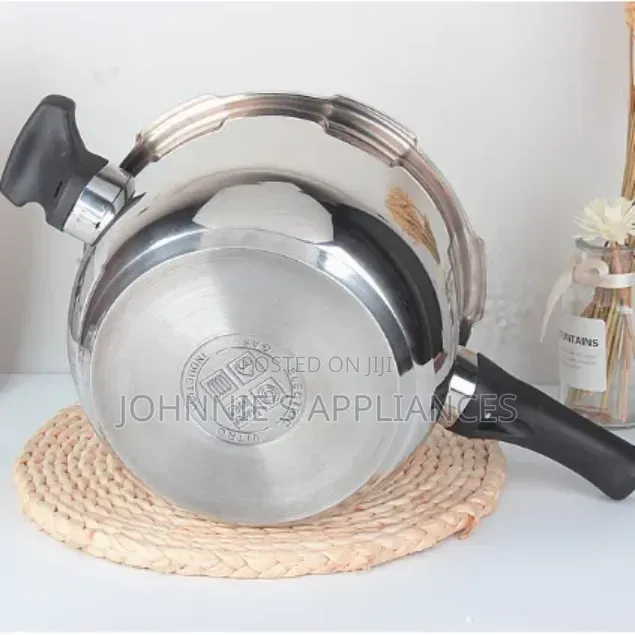 9L Stainless Steel Pressure Cooker With Safety Valve & Heat-Resistant