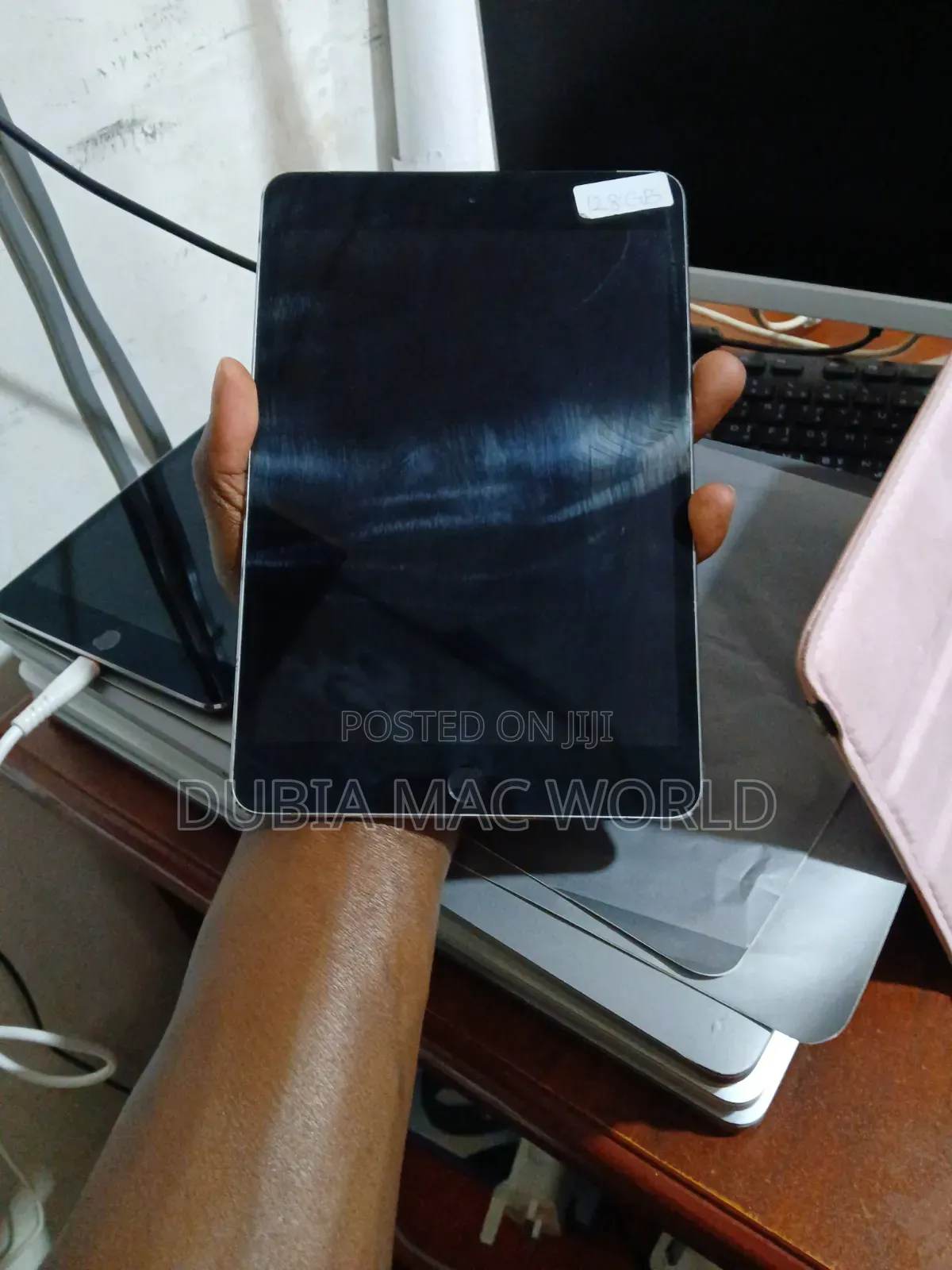 Apple iPad mini 4 128 GB Gray
