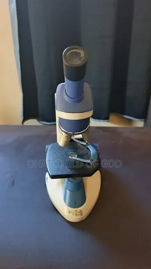 Microscope