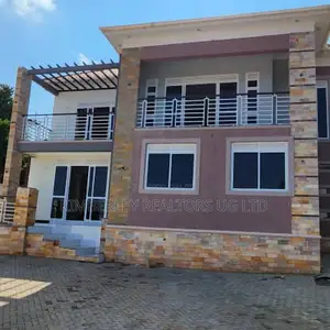 5bdrm House in Division A for sale
