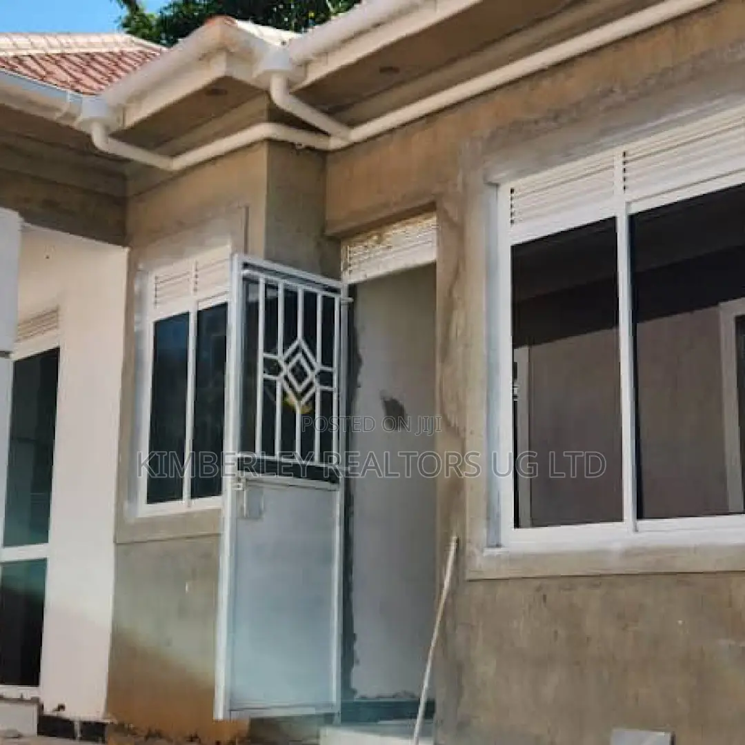 5bdrm House in Division A for sale
