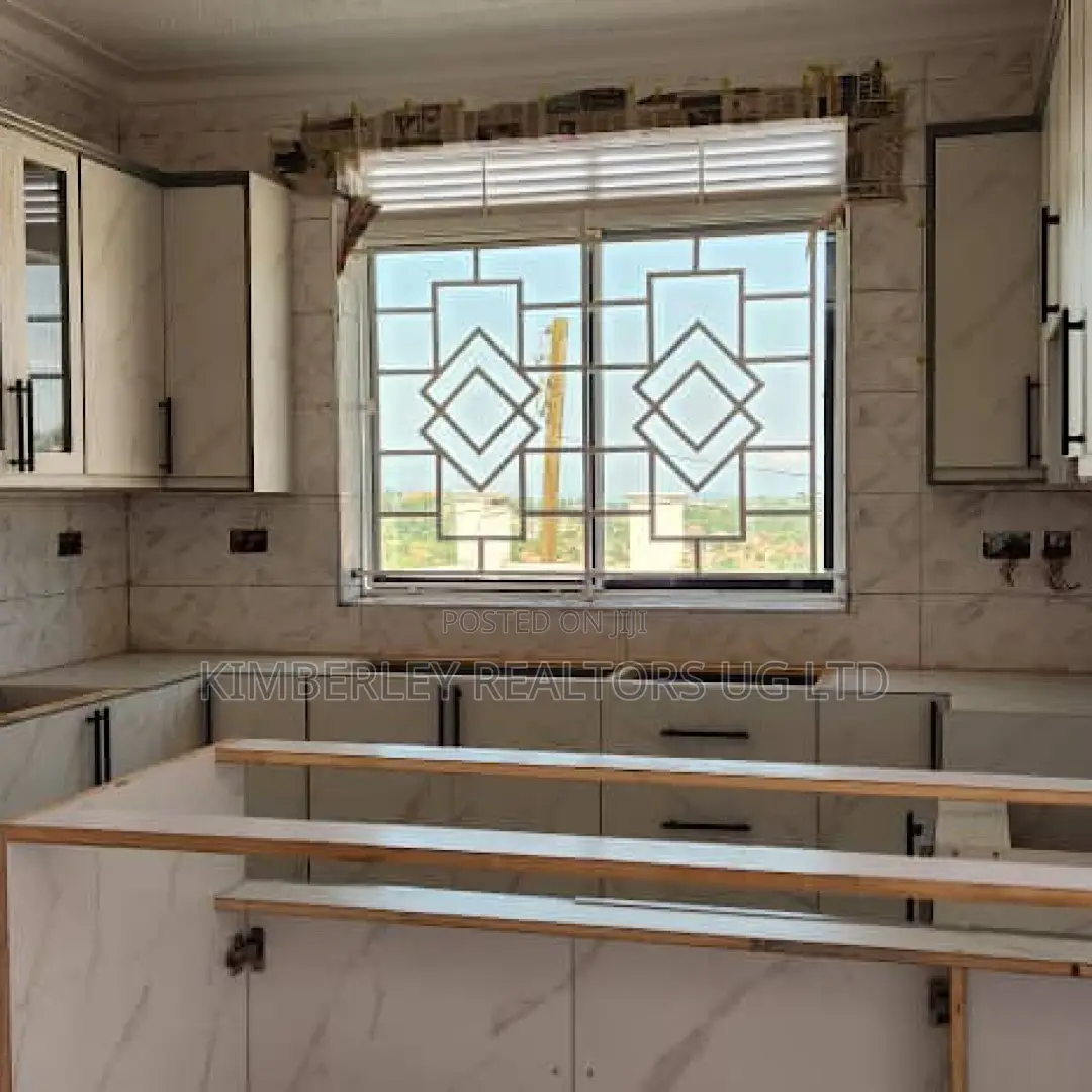 5bdrm House in Division A for sale