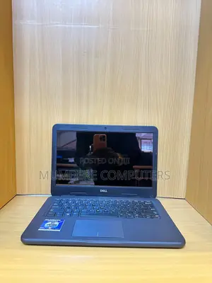 Laptop Dell Latitude 3300 4GB Intel Core i3 SSD 128GB