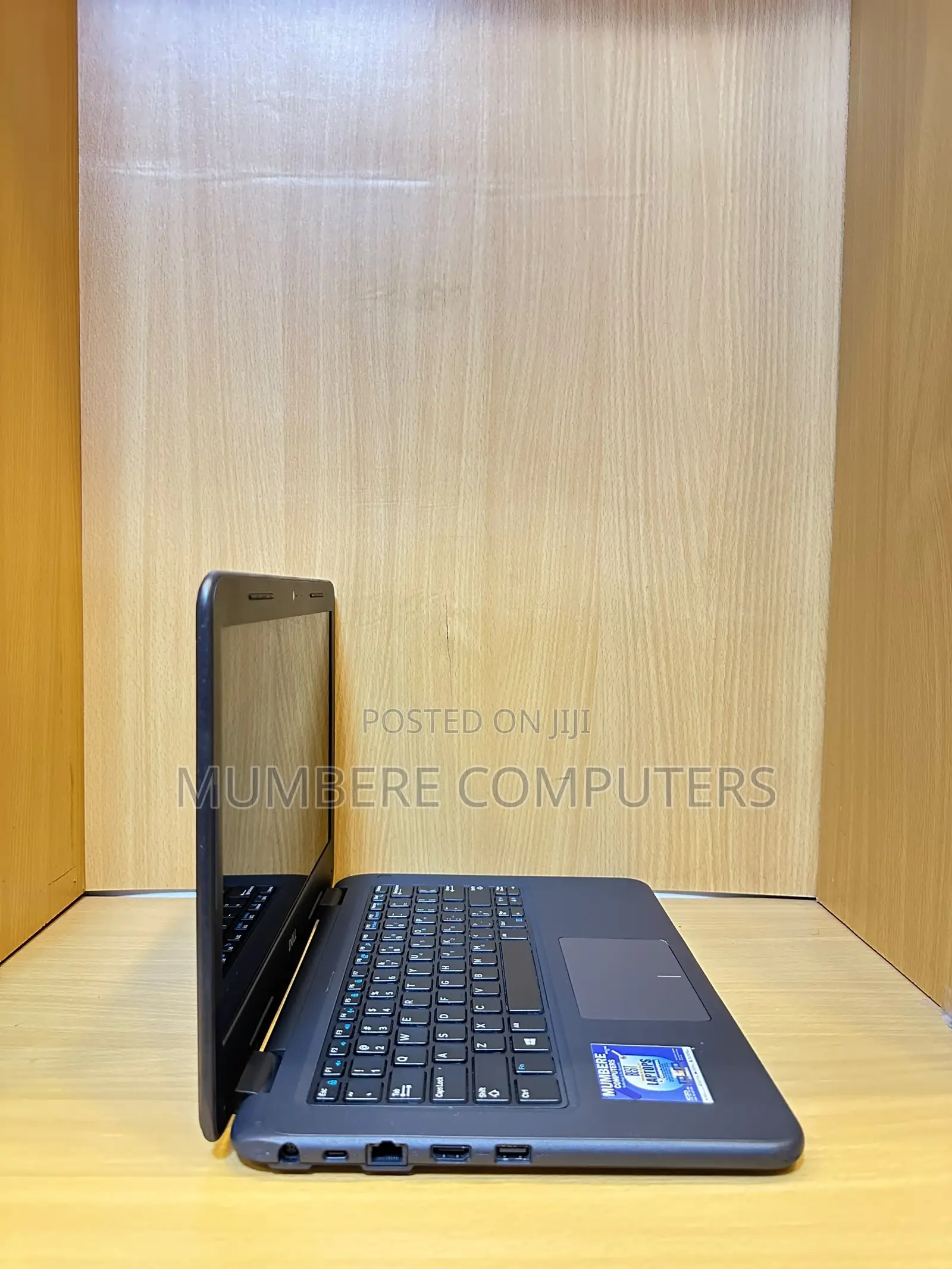 Laptop Dell Latitude 3300 4GB Intel Core i3 SSD 128GB
