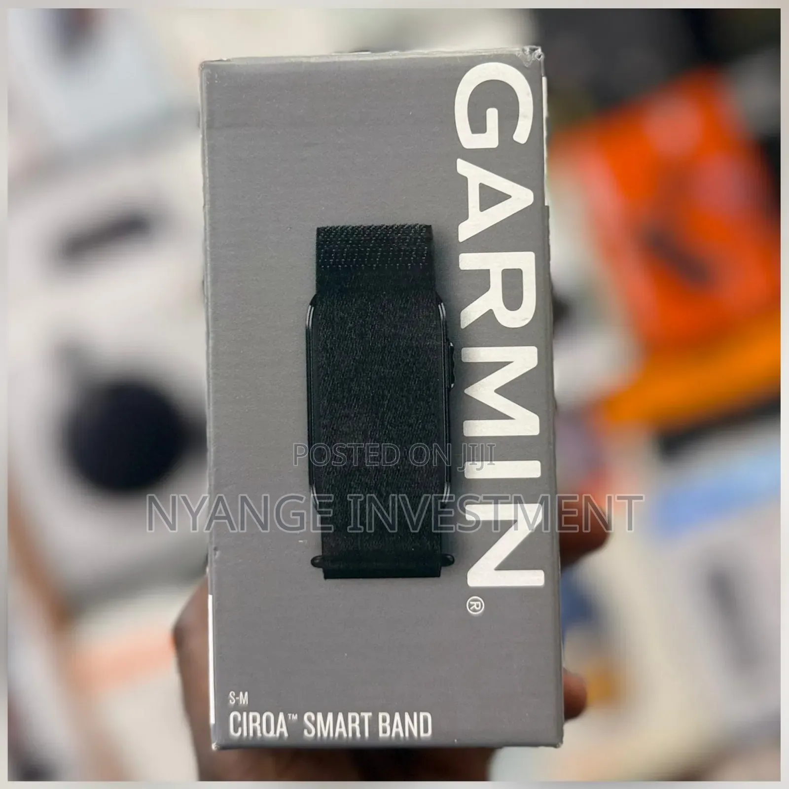 Garmin CIRQATM Smart Band, No Subscription  Health & Fitness Tracker.