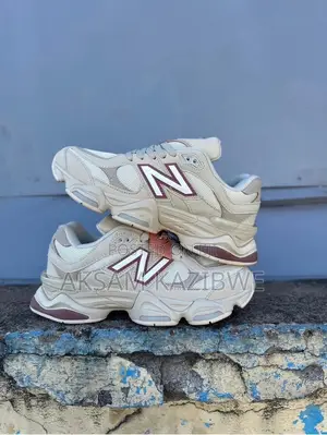Ladies Sneakers