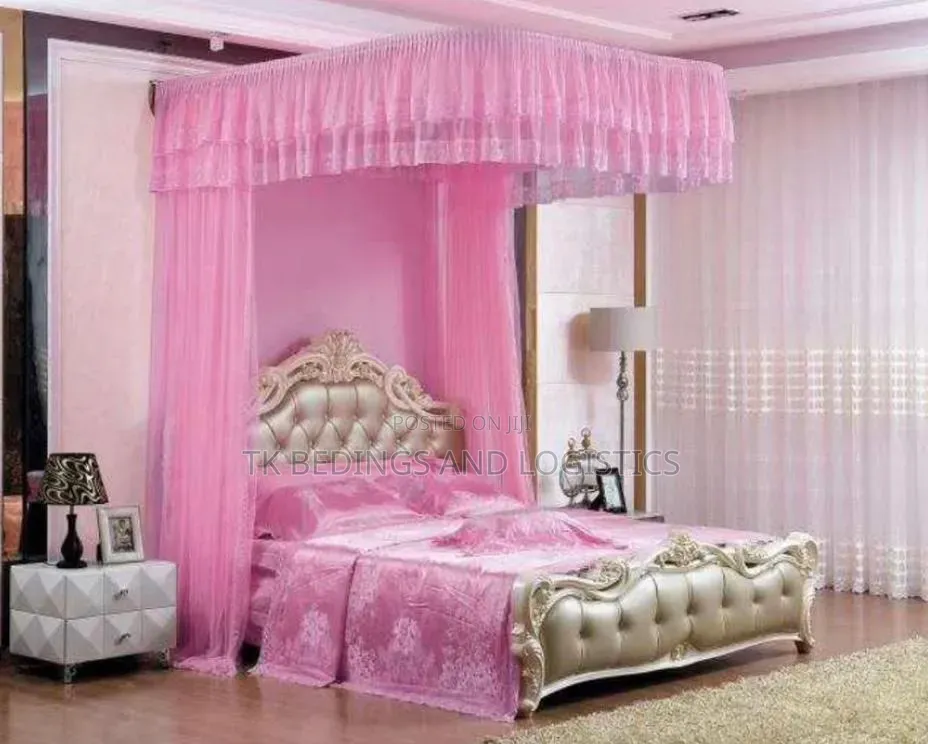 Unvervisal Luxury Wall Mounted Net