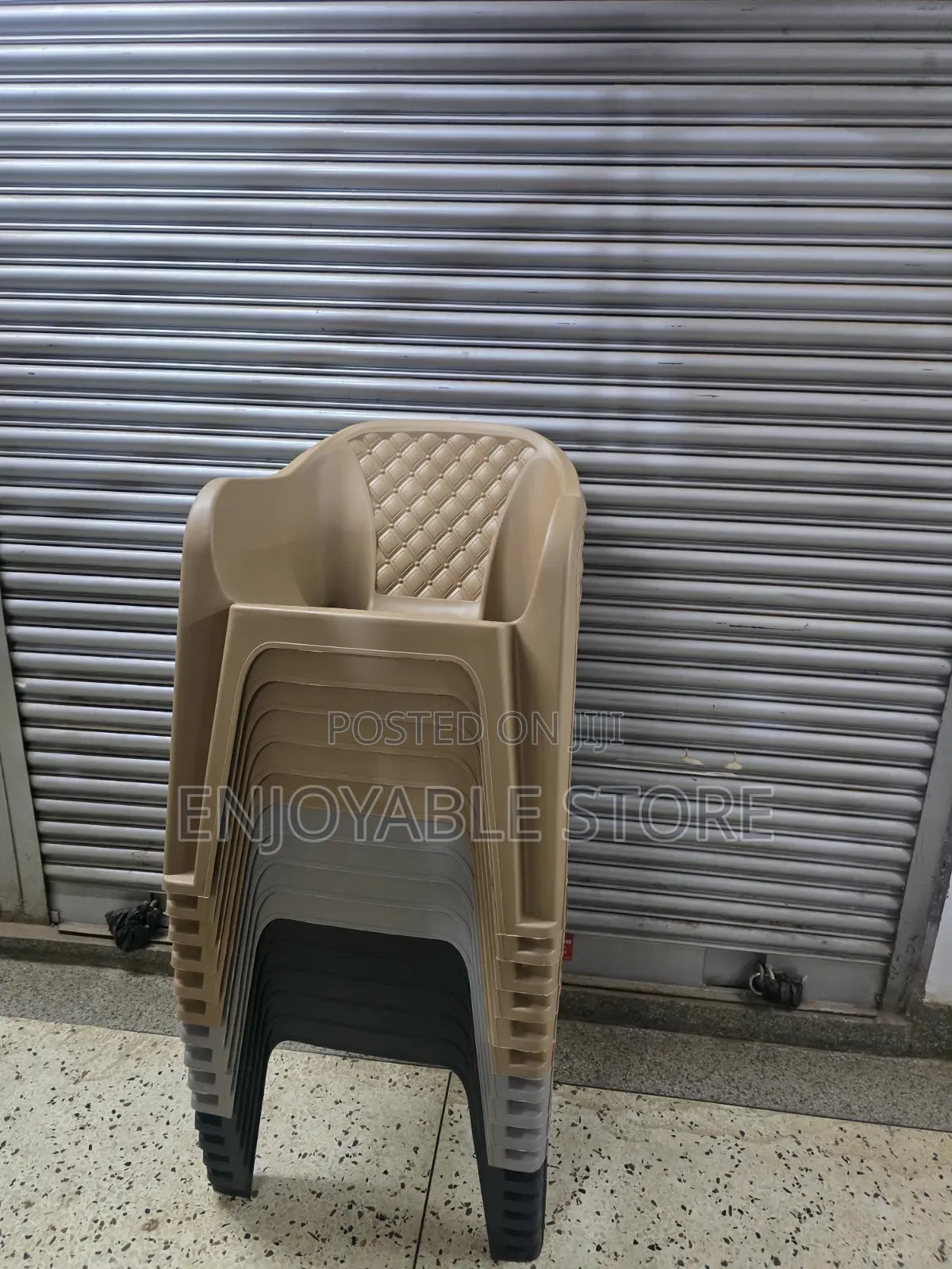 Upright Strong Plastic Chairs Plastic Chairs