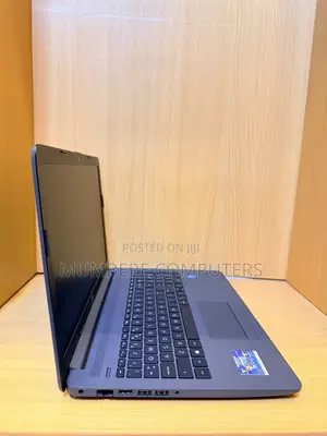 Laptop HP 250 G7 4GB AMD SSD 128GB