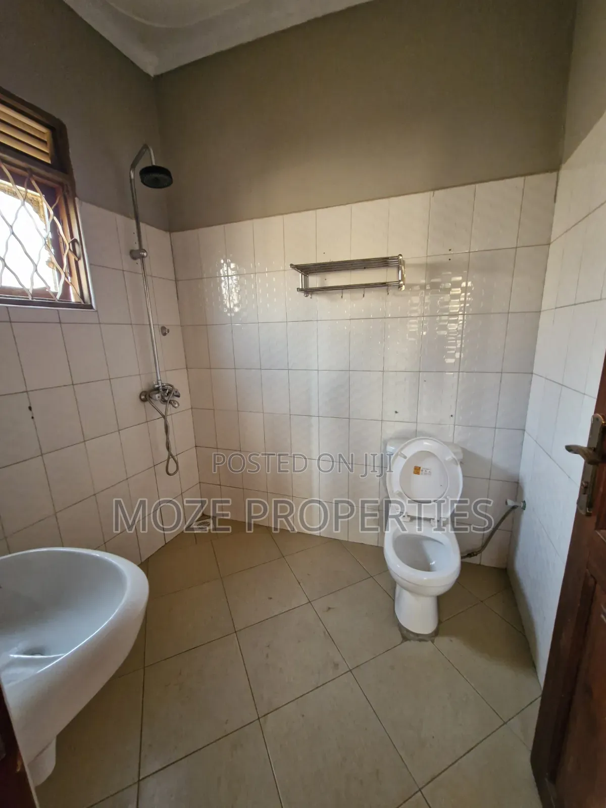 4bdrm Bungalow in Namugongo, Central Division for rent