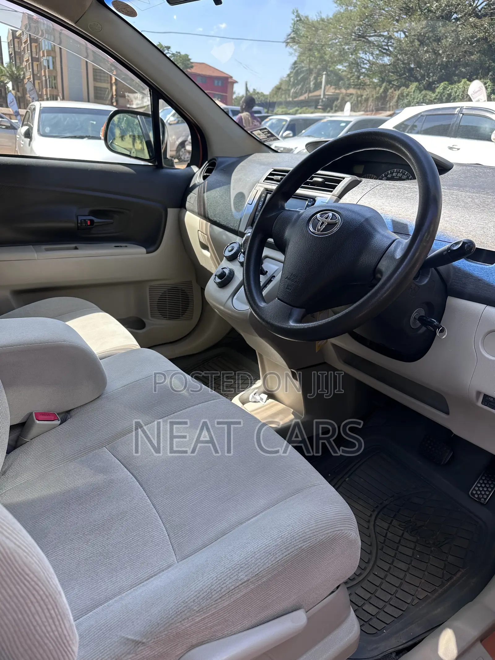 Toyota Passo Sette 2009 Maroon