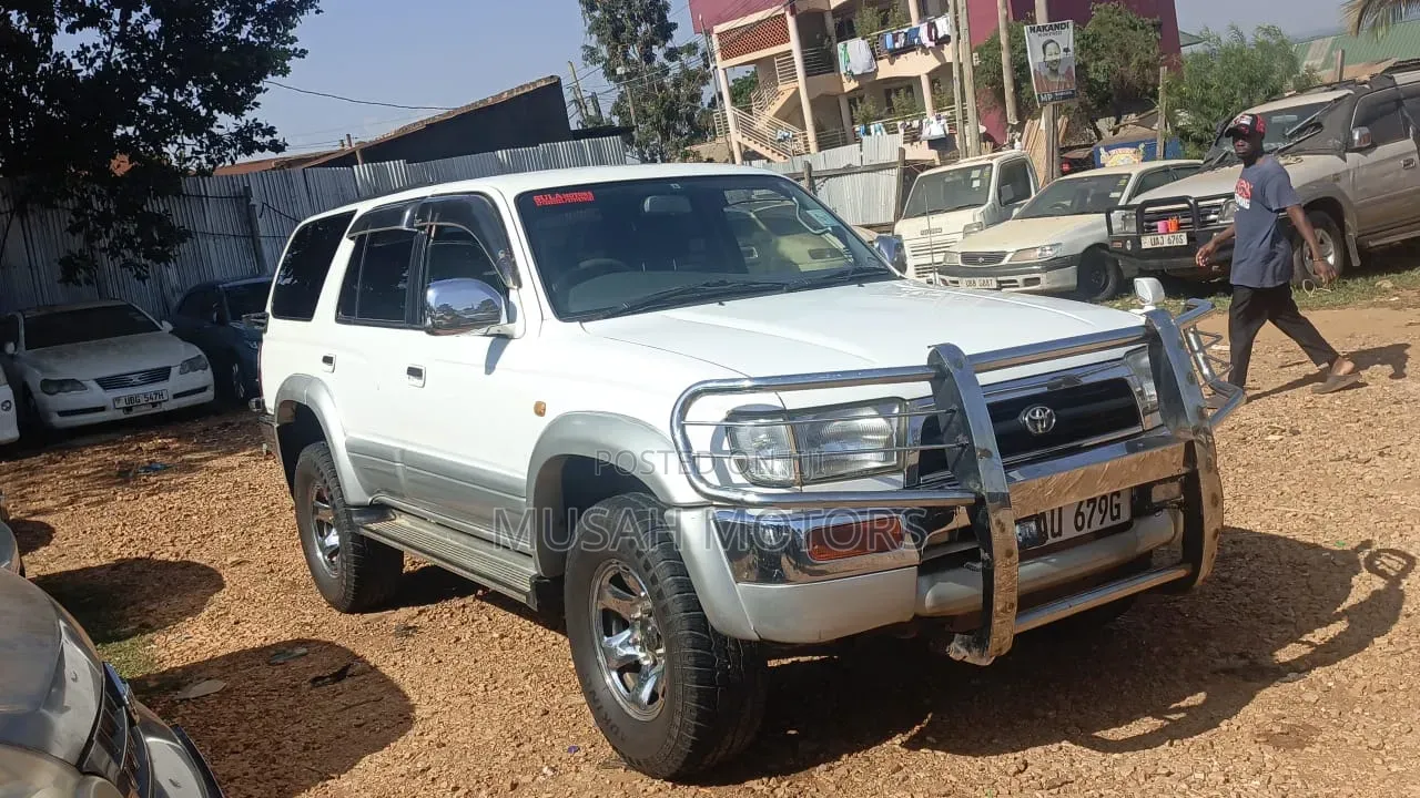 Toyota Hilux Surf 2.7 SSR 2004 White