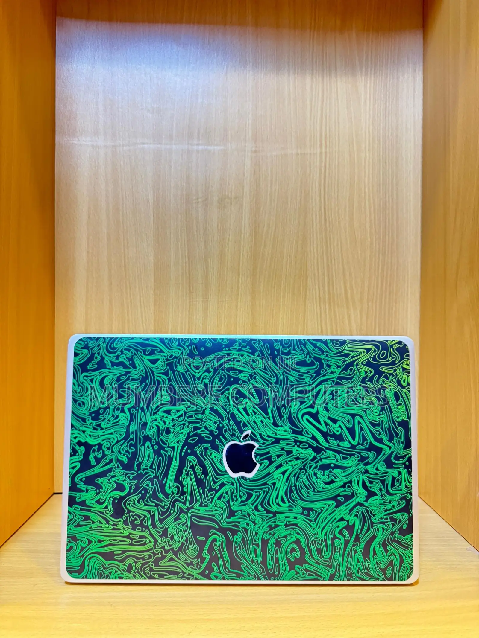 Laptop Apple MacBook Pro 2018 16GB Intel Core i7 SSD 128GB