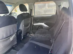 Mitsubishi Outlander 2012 Silver