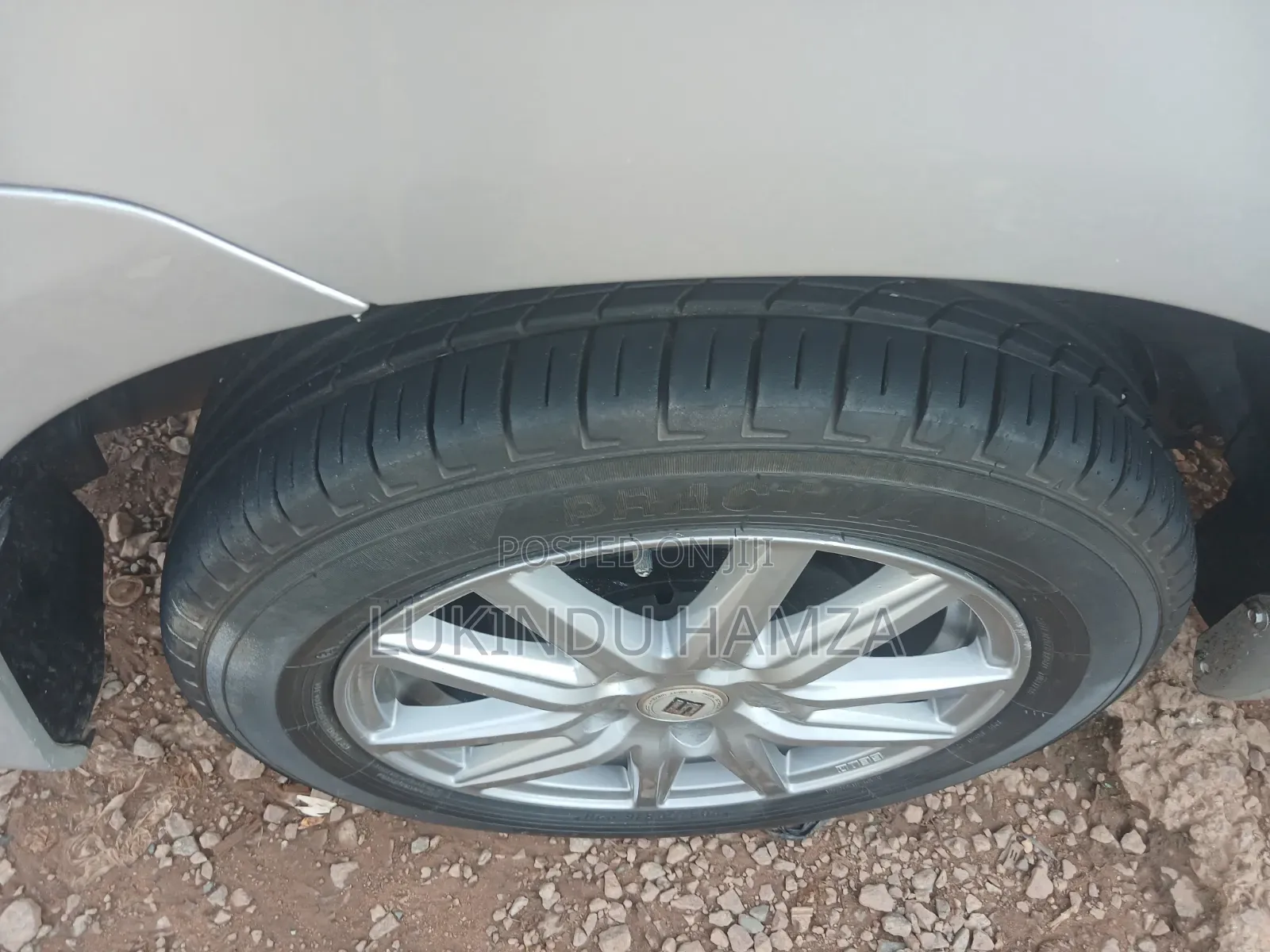 Toyota Noah 2010 Silver