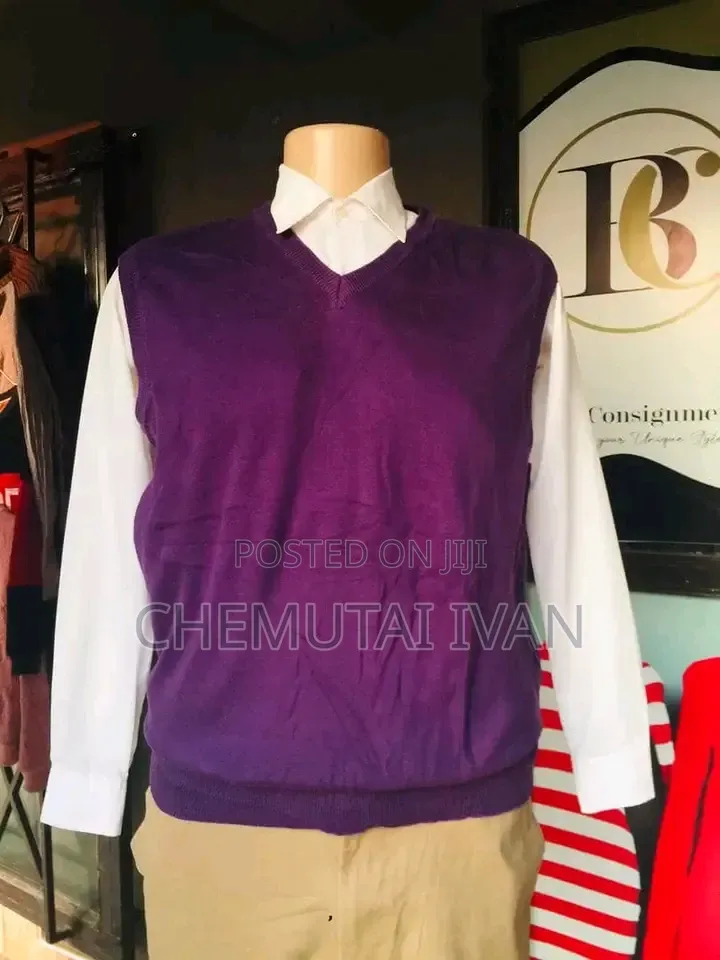 V-Neck Sleeveless Sweaters