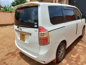 Toyota Noah 2008 White
