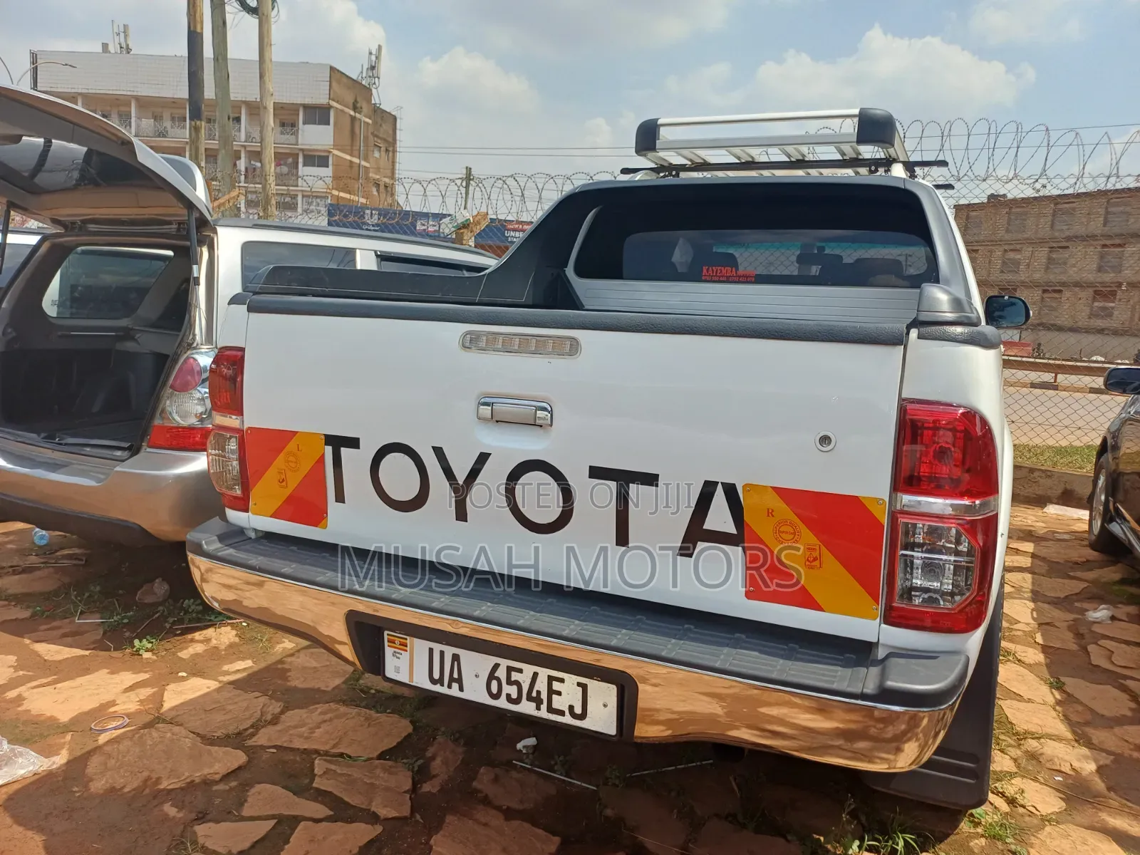 Toyota Hilux 3.0 D-4D 4x4 2013 White