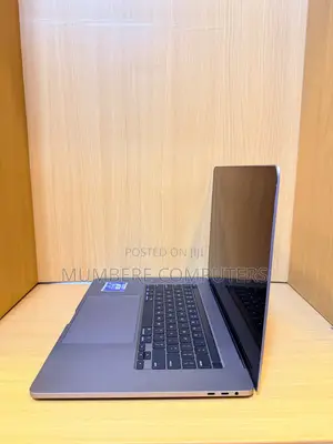 Laptop Apple MacBook Pro 2019 16GB Intel Core i9 SSD 1T