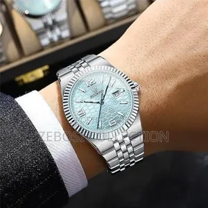 BINBOND Men's Modern Wristwatch With 3D, 30M Water Resistant -Silver