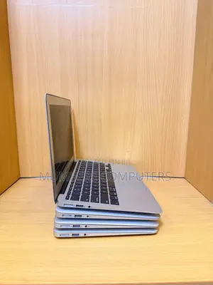 Laptop Apple MacBook Air 2015 4GB Intel Core i5 SSD 128GB