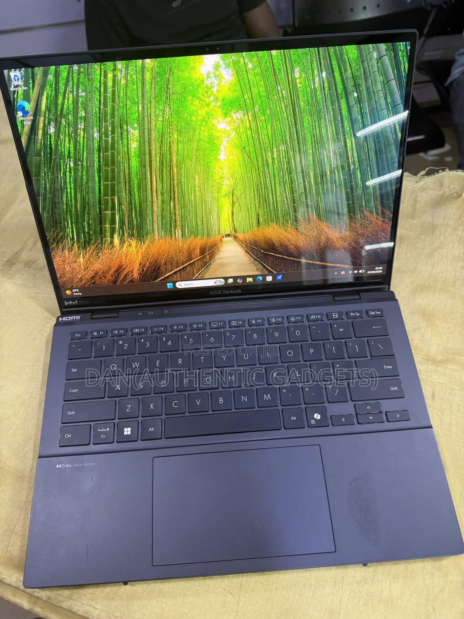 Laptop Asus Zenbook Duo 14 32GB Intel Core Ultra 9 SSD 2T