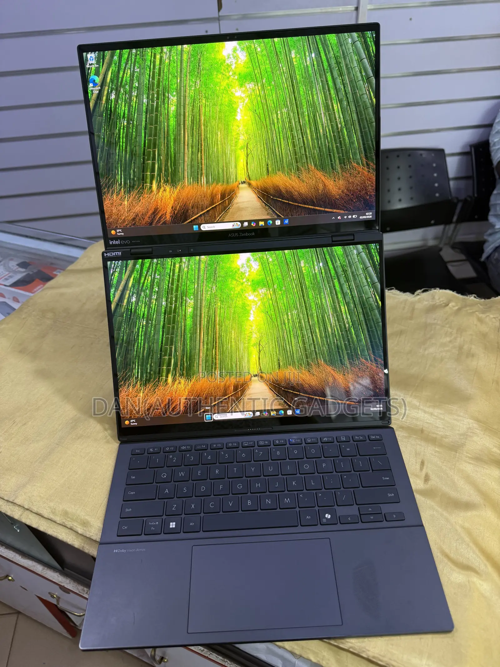 Laptop Asus Zenbook Duo 14 32GB Intel Core Ultra 9 SSD 2T
