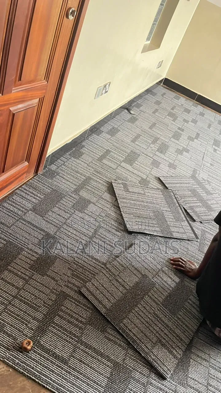 Woolen Tile Carpets