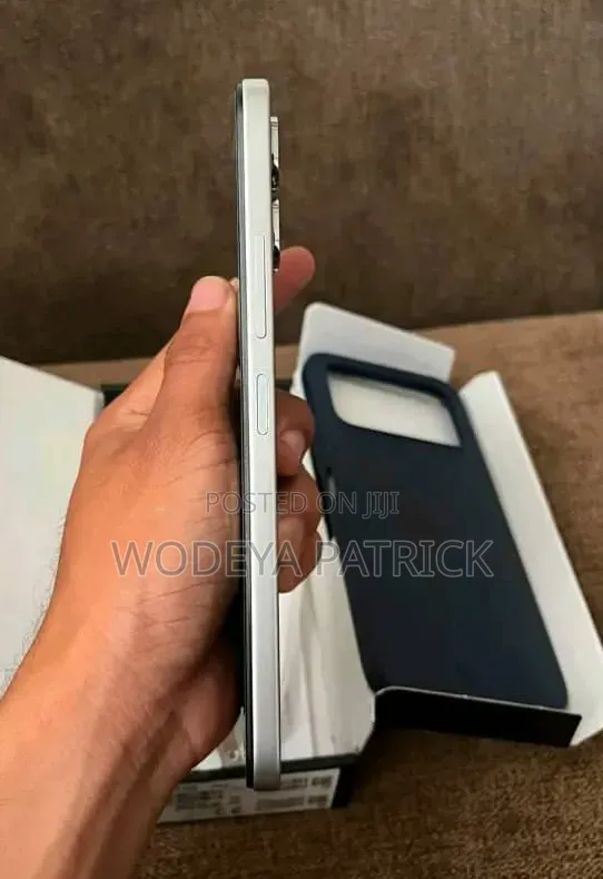 New Infinix Smart 20 128 GB Silver