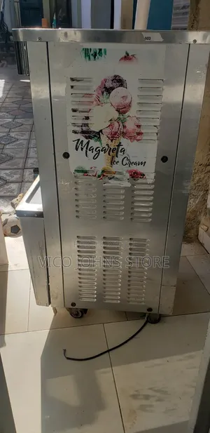 Ice Cream Machine