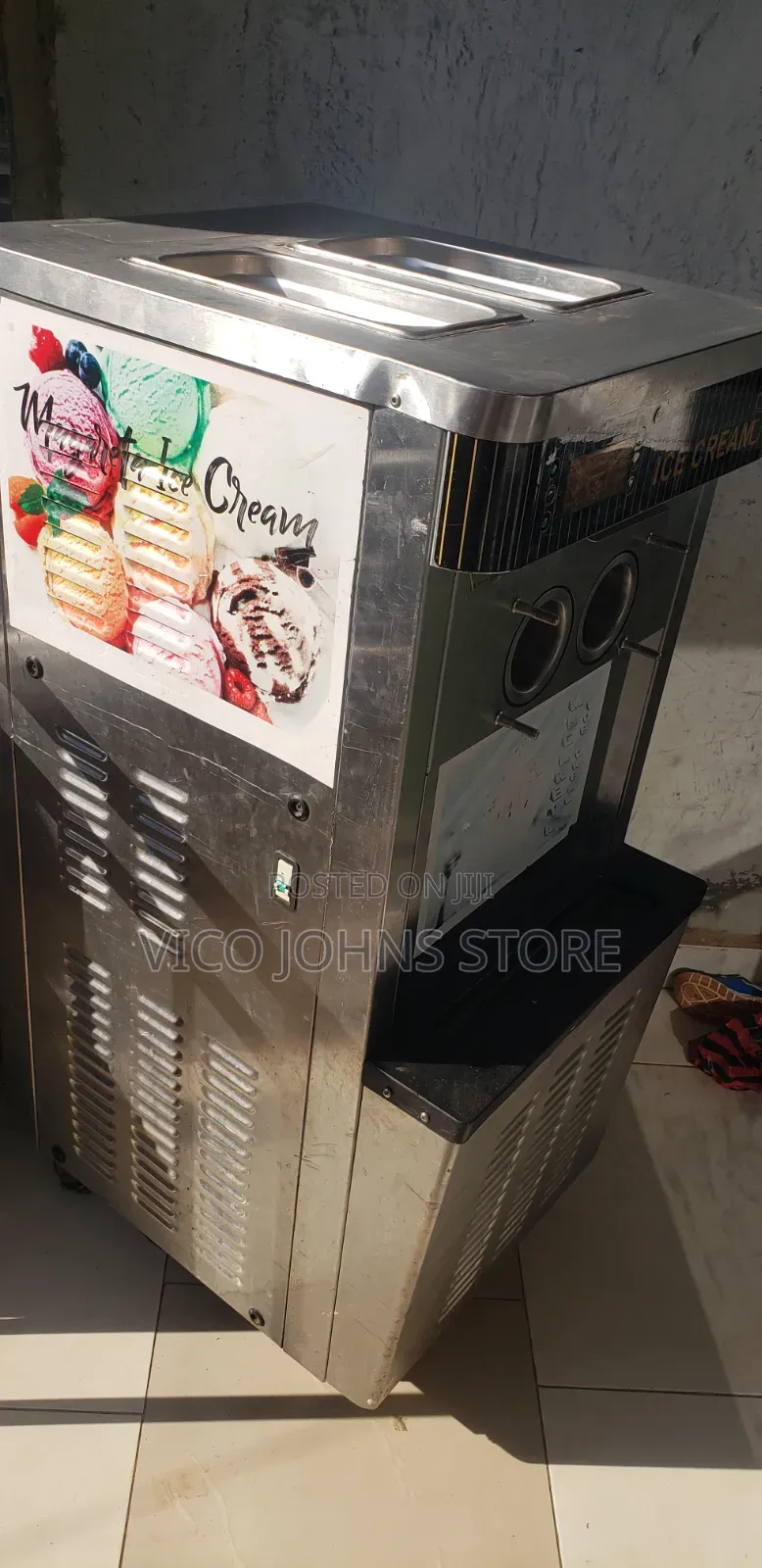 Ice Cream Machine